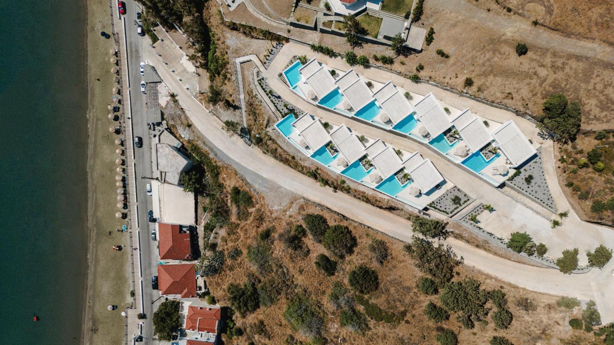 Golden Vista, Beachfront Suites By Explore Andros Екстер'єр фото
