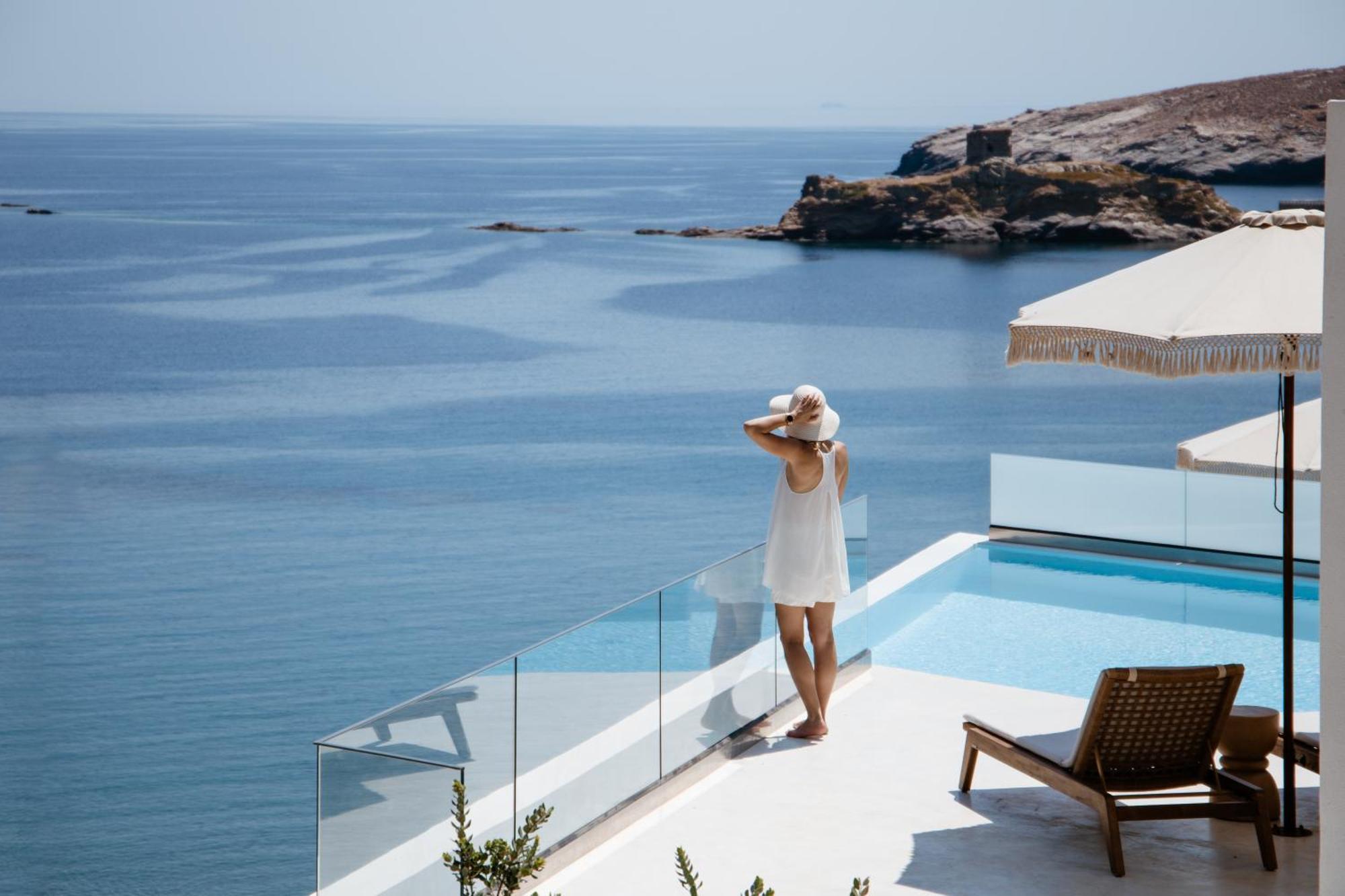 Golden Vista, Beachfront Suites By Explore Andros Екстер'єр фото